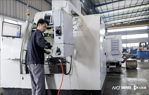 腰部企业如何领跑数字经济时代 数智化示范工厂的实践与启示